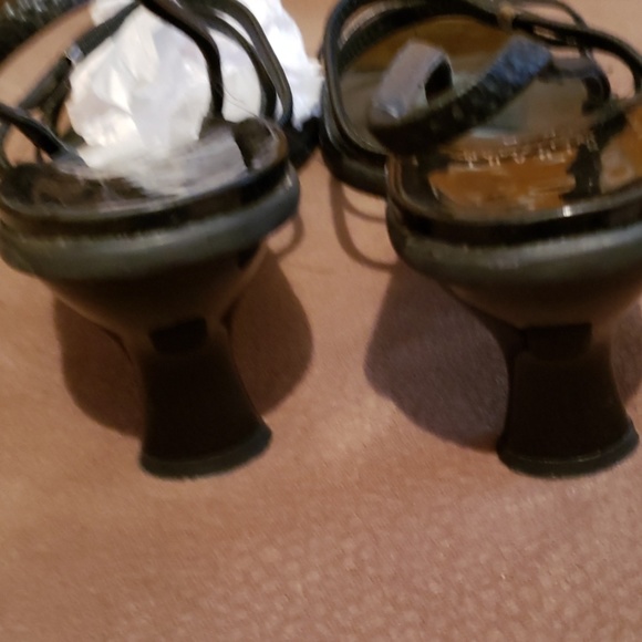 Shoes - Picture 3 of 4